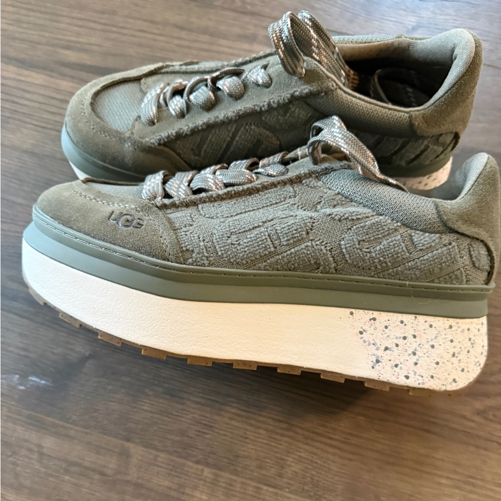 UGG  Marin Lace Logo Women Shoes Burnt Olive